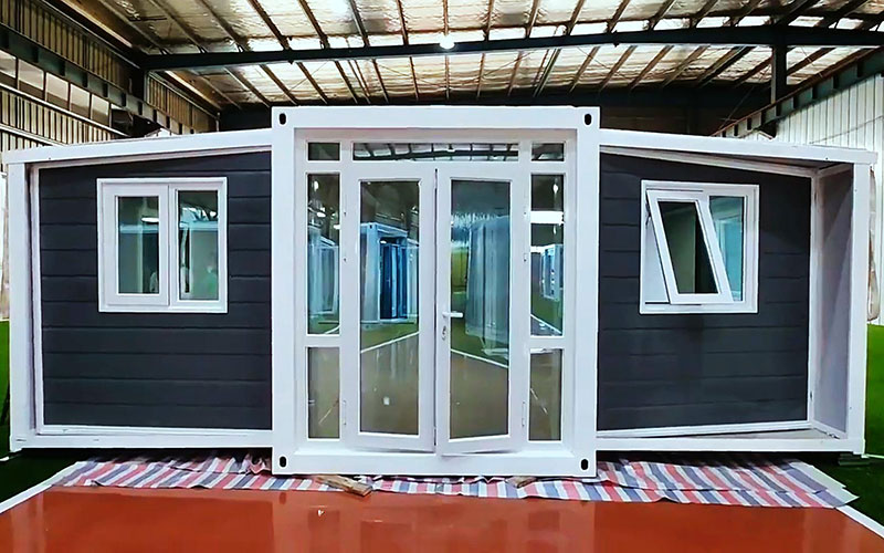 Double Wing Extension Wing House