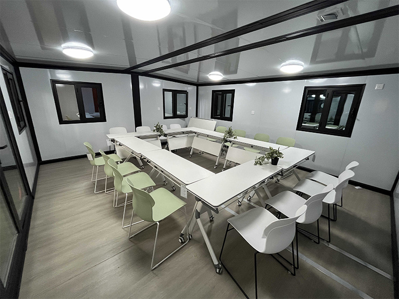 Prefab Portable House in the Medical Field and Emergency Shelter