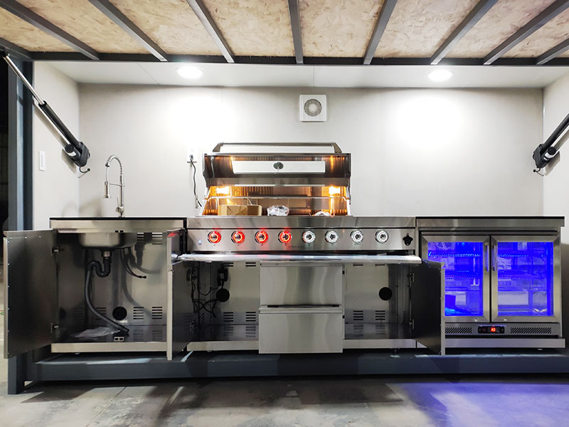 Closable Shed for Outdoor BBQ Kitchen with Remote Control